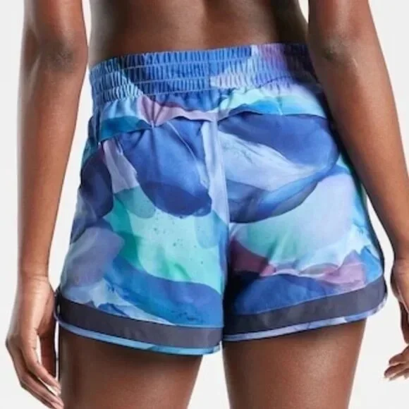athleta make a splash mesh racer run 4" short 🤍 m - Picture 4 of 16